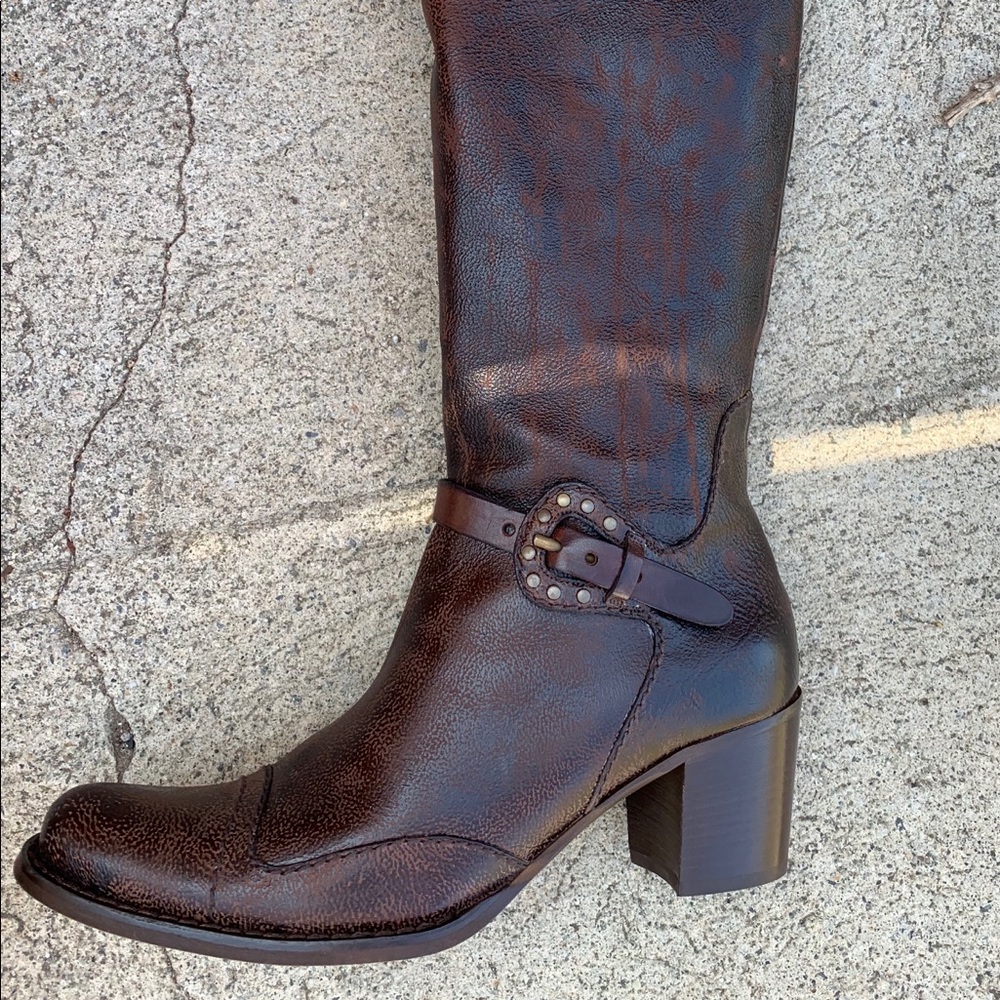 Brand new leather boots